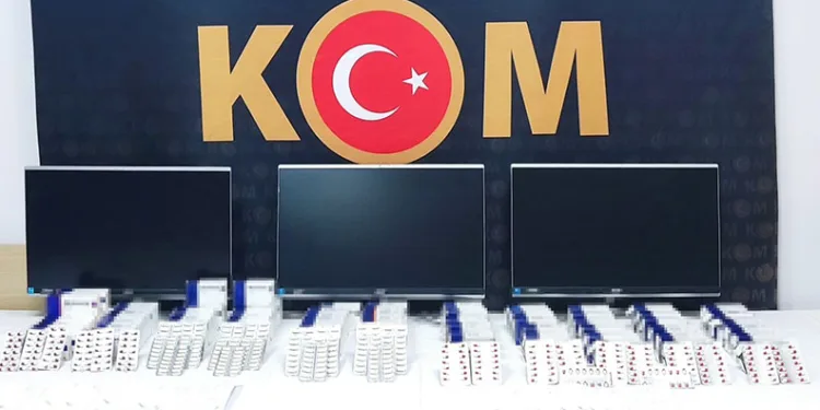 Sahte reçete ile sentetik ecza hapı satılan eczaneye operasyon: 2 tutuklama