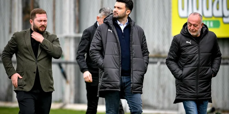 Başkan Enes Çelik sahaya indi