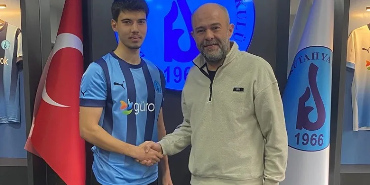 Bursaspor’dan ilk ayrılan isim Hamza Baran Arıkan oldu