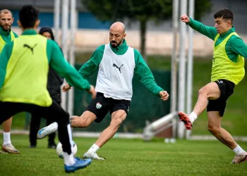 Bursaspor istasyon çalıştı