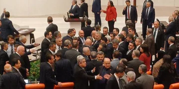 Bütçe görüşmelerinde tansiyon yükseldi