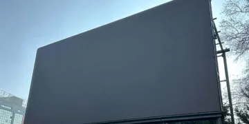 Tarihi alana reklam panosu yargıda
