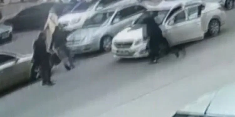 Husumetlisini sokak ortasında böyle vurdu
