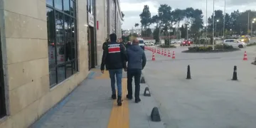 İzmir’de terör operasyonu: 5 gözaltı