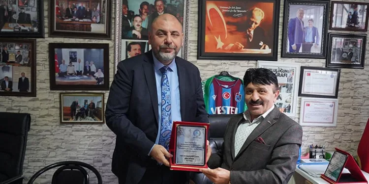 Bekir Aydın’a “Engelli Dostu” teşekkür belgesi