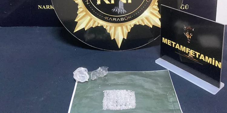 Karabük’te uyuşturucu operasyonlarında 3 kişi yakalandı