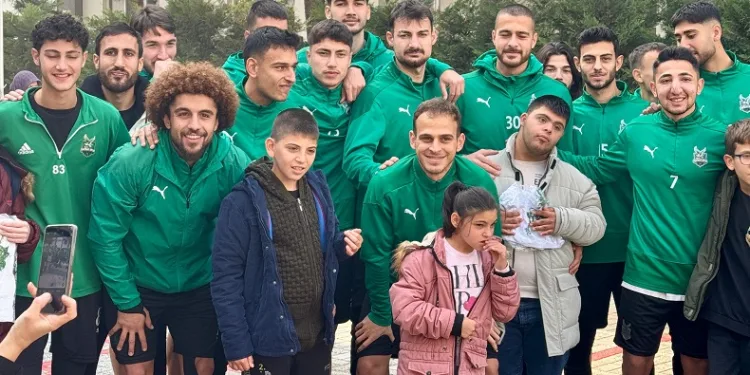 İnegöl Kafkaslı futbolculardan özel çocuklara ziyaret