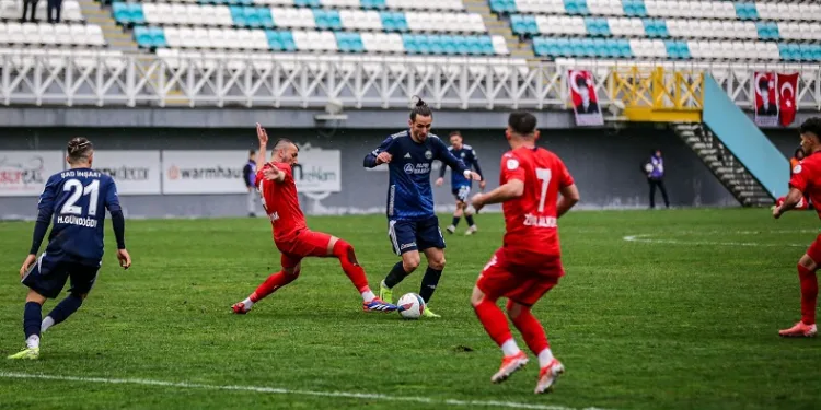 Bursa Nilüfer FK son dakika golüyle yıkıldı