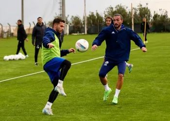 Bursa Nilüfer Futbol Kulübü çalışmalarına Antalya’da devam ediyor