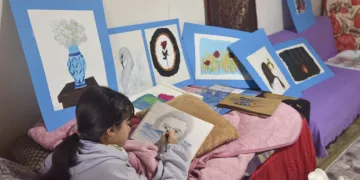 Resim sevgisiyle hayata tutunuyor