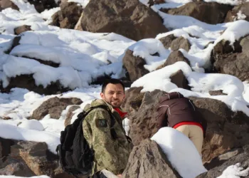 Doğaseverler soğuk havalarda keklikleri unutmadı