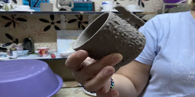 Çininin vitrine uzanan yolculuğu