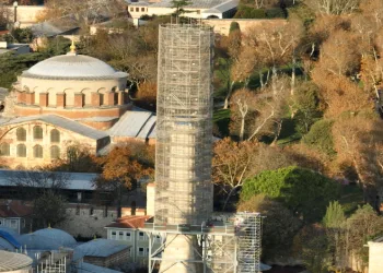 Ayasofya’da dev iskele kuruldu