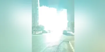 Elektrik telleri bomba gibi patladı