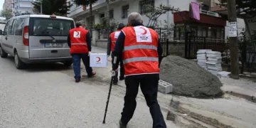 Türk Kızılay engelleri iyilikle aşıyor