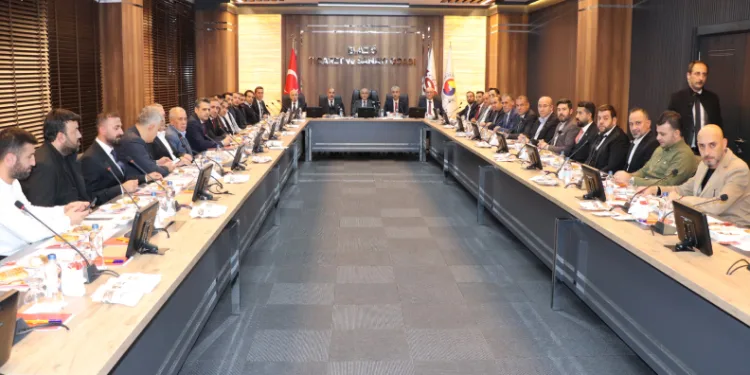 Vali Hatipoğlu ETSO Başkanı ile bir arada
