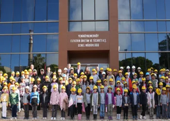 Öğrenciler için özel bir tiyatro etkinliği