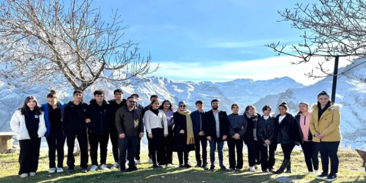Yıllar sonra ilk kez öğrencileri ağırladı