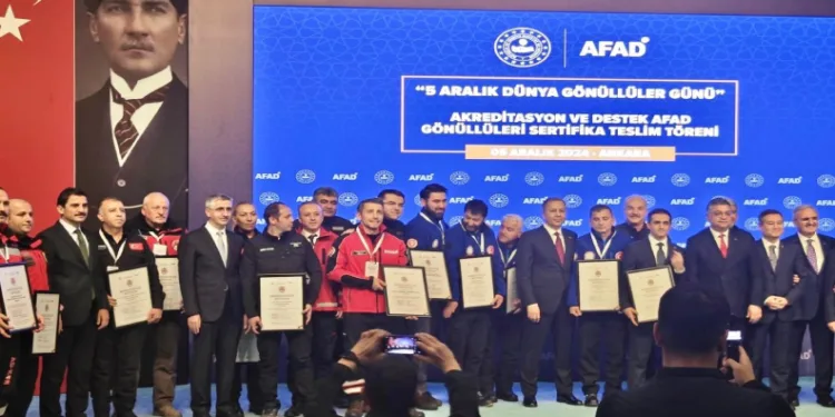 MEB AKUB Akreditasyon belgesini aldı