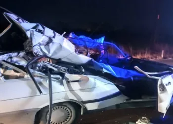 Kırklareli’nde tıra çarpan otomobilde 1 kişi hayatını kaybetti