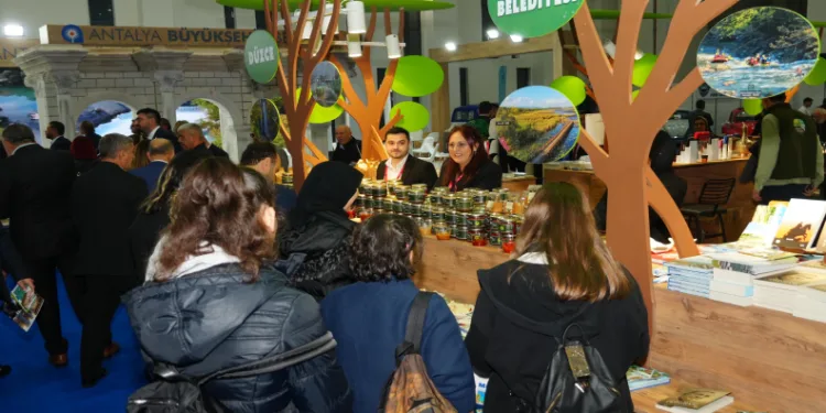 Düzce’nin turizm potansiyeli uluslararası fuarda tanıtıldı