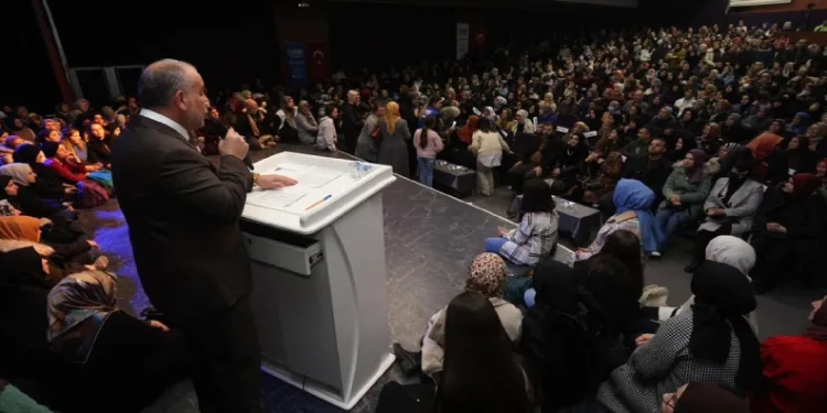 Canik’te “Siber Dünyada Kendimizi ve Vatanımızı Korumak Konferansı”