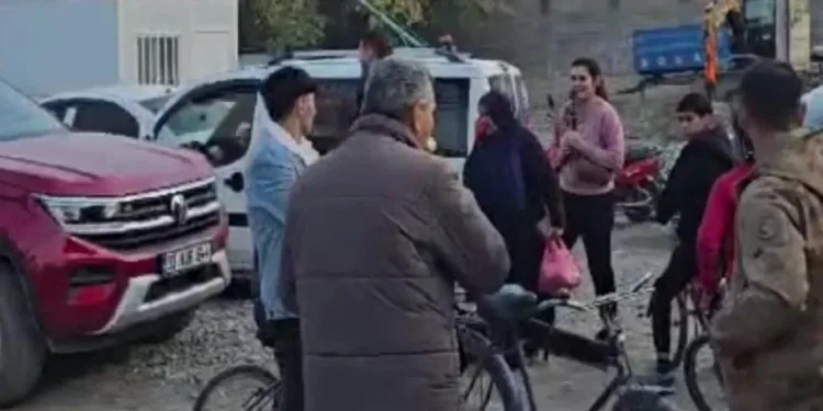 Esad rejiminin bitişini kutladı.