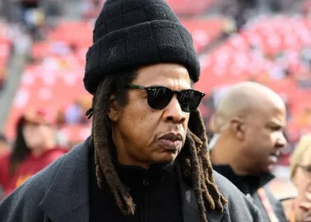 Jay-Z ve Diddy’ye Tecavüz İddiası
