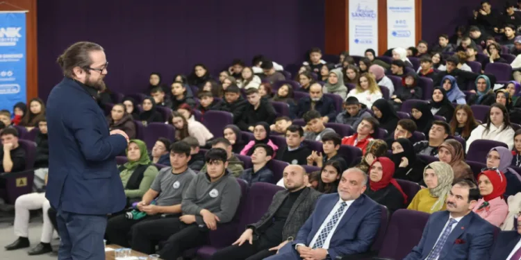 Başkan Sandıkçı: “Siber Vatan’ı Anlamalıyız”