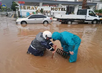 Marmaris’e 3 günde 158.2 m³ yağmur düştü.