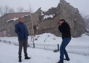 44 yıl sonra Erzurum’daki çocuğa ulaştı