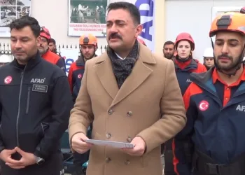 Tunceli’de depreme müdahale için konteynerler kuruldu.