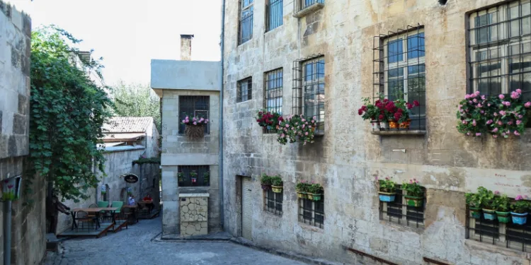 Gaziantep’in tarihi Bey Mahallesi turizme açıldı