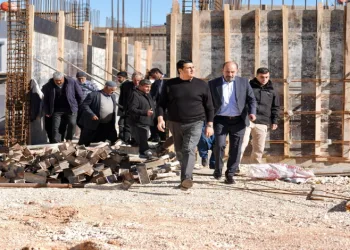 Yılmaz, cami inşaatlarında incelemelerde bulundu