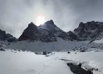 Cennet ve Cehennem Vadisi karla kapandı