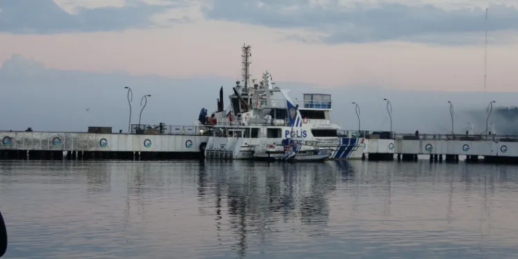 Çanakkale Boğazı kapalı.