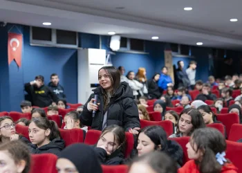 Başkan Ekim, gençlerle buluştu