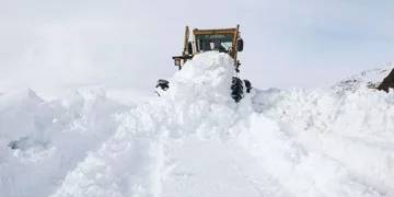 Van’da 131 Yol Kapandı