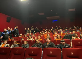 Polislerden sinema etkinliği