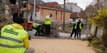 Bilecik’te parke yapımı tamamlanıyor.