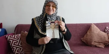 Rizeli annenin 24 yıllık evlat hasreti
