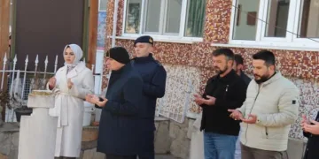 Müftü Çalgüner, mezarı başında anıldı.