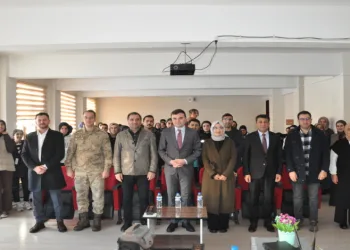 Ertaş, öğrencilerle buluştu