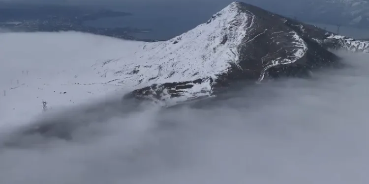 Bitlis’te sislerin kapladığı muhteşem manzara