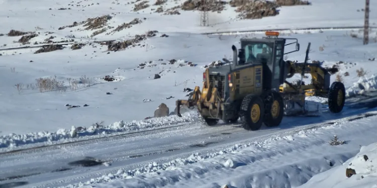 Iğdır’da Kapanan 12 Köy Yolu Açıldı
