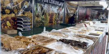 Silopi’de yöresel lezzetler pazarı kuruldu