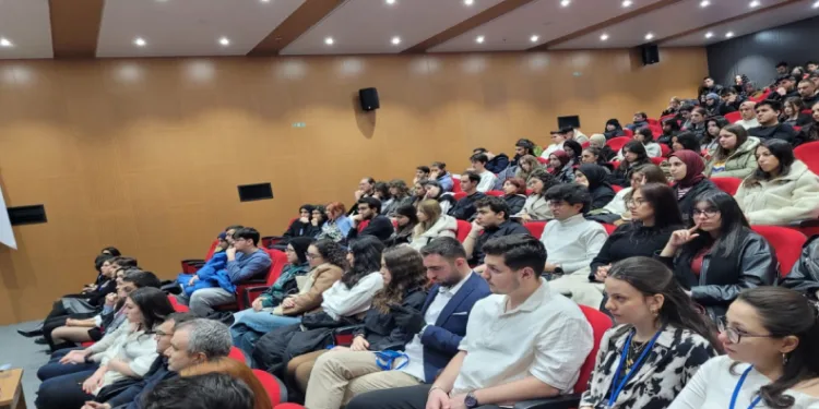 ‘IEEE Dumlupınar 13. Bilişim Semineri’ yoğun ilgi