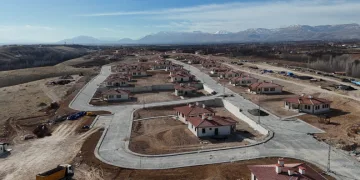 Akçadağ’da 2.804 köy evi inşaatı sürüyor