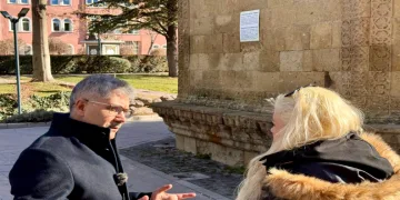 Vali Çelik, Hüdavent Hatun Türbesi’ni tanıttı