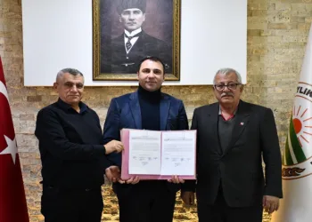 Beylikova Belediyesi’nden üniversite öğrencilerine sosyal destek ödemesi